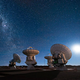 Ilustración para el artículo titulado Por qué si un día recibimos un mensaje de una civilización extraterrestre probablemente ya sea demasiado tarde